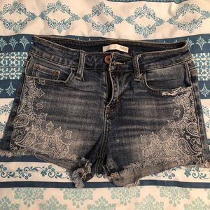 Daytrip by Bke shorts